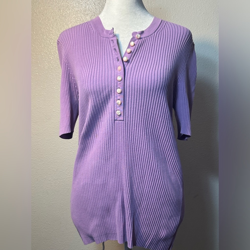 michael kors collection
ELBOW SLEEVE PULLOVER size mwith cute button closure - Picture 8 of 10